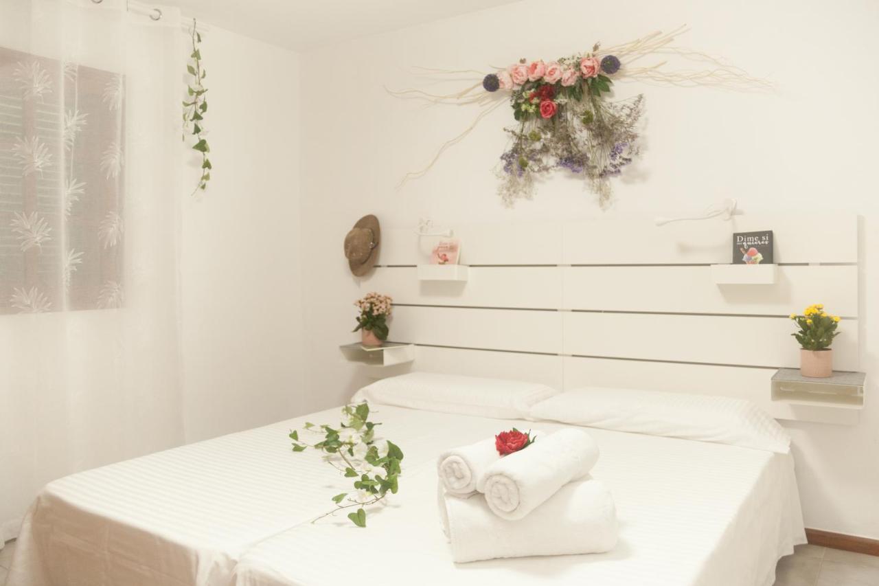 Apartamentos Thaisay Тиас Экстерьер фото